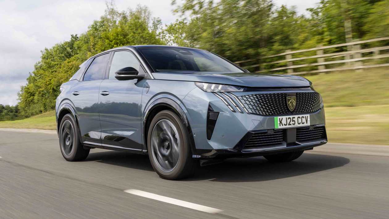 Peugeot E-3008 review: fails to stand out from the EV crowd | Auto Express